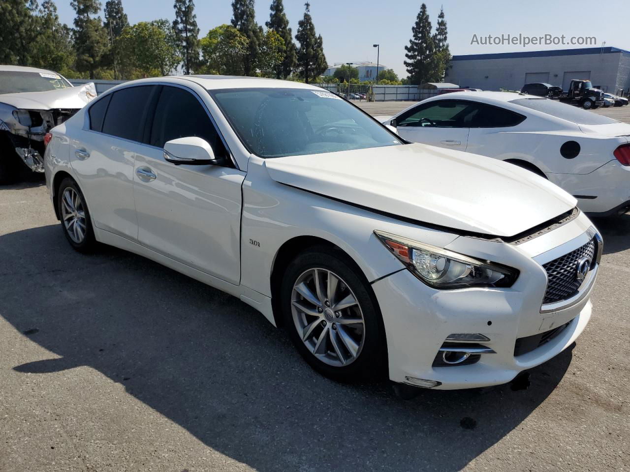 2016 Infiniti Q50 Premium White vin: JN1EV7AP7GM301544