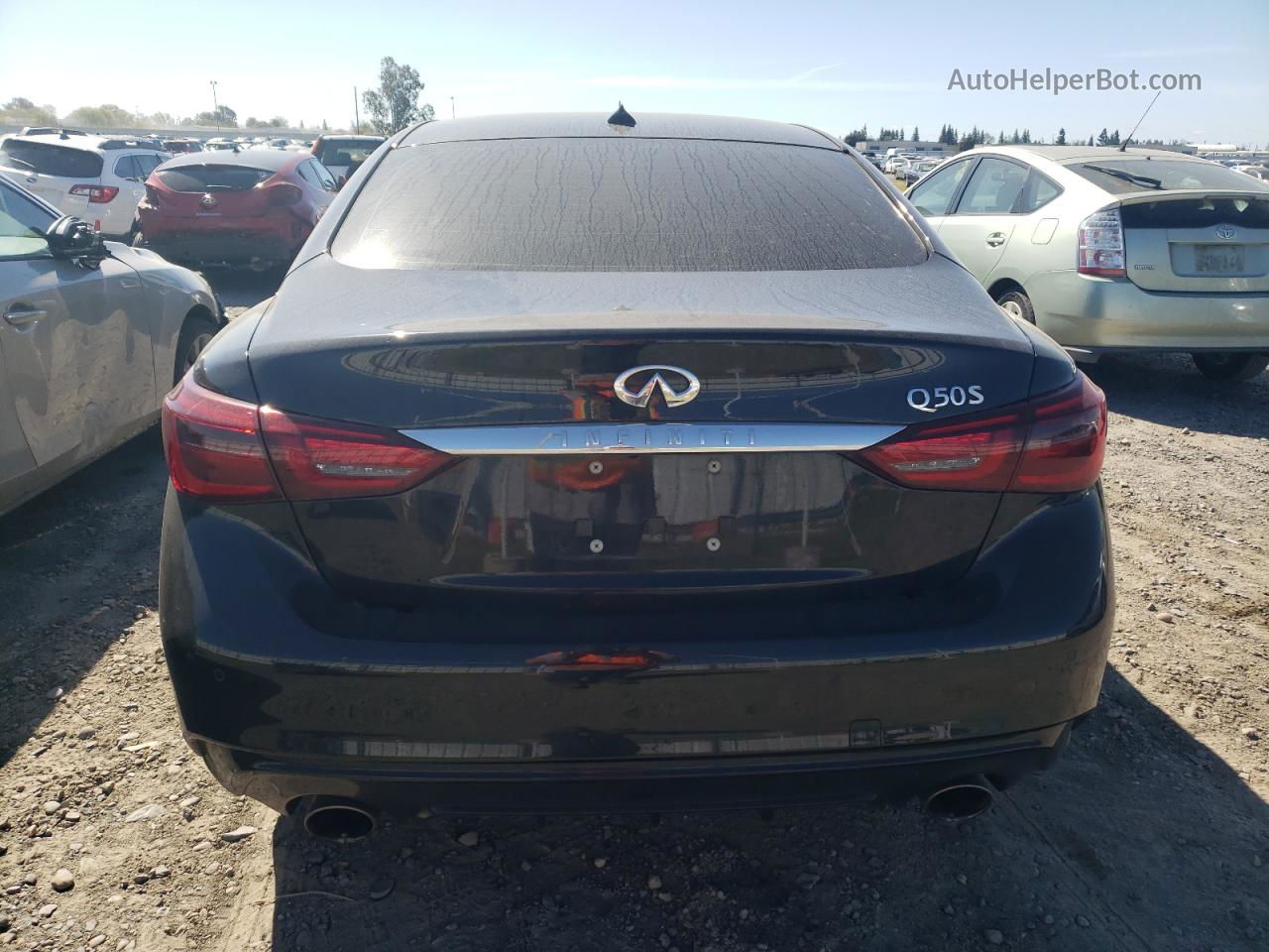 2018 Infiniti Q50 Luxe Black vin: JN1EV7AP7JM351688