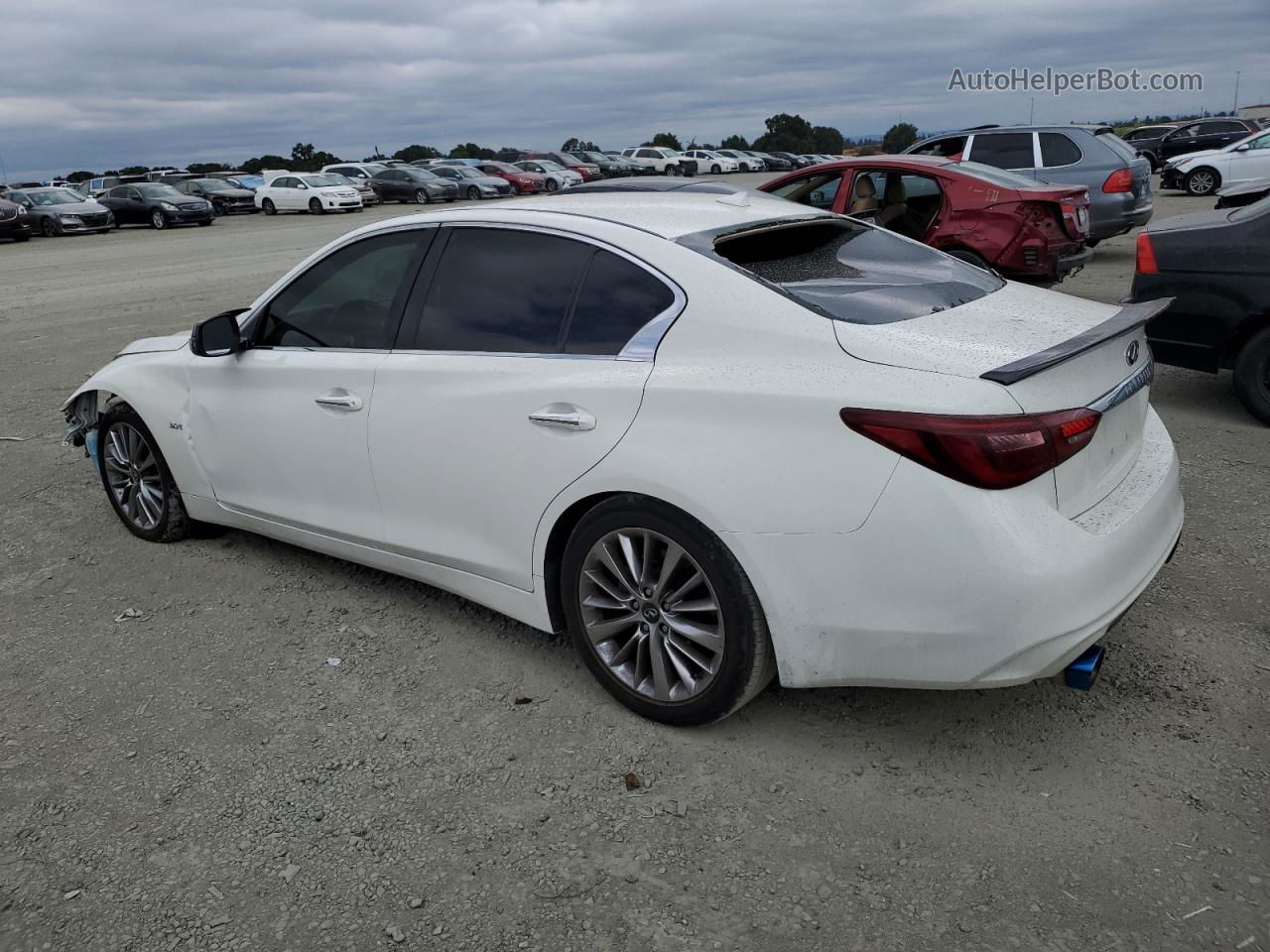 2018 Infiniti Q50 Luxe Белый vin: JN1EV7AP7JM362447