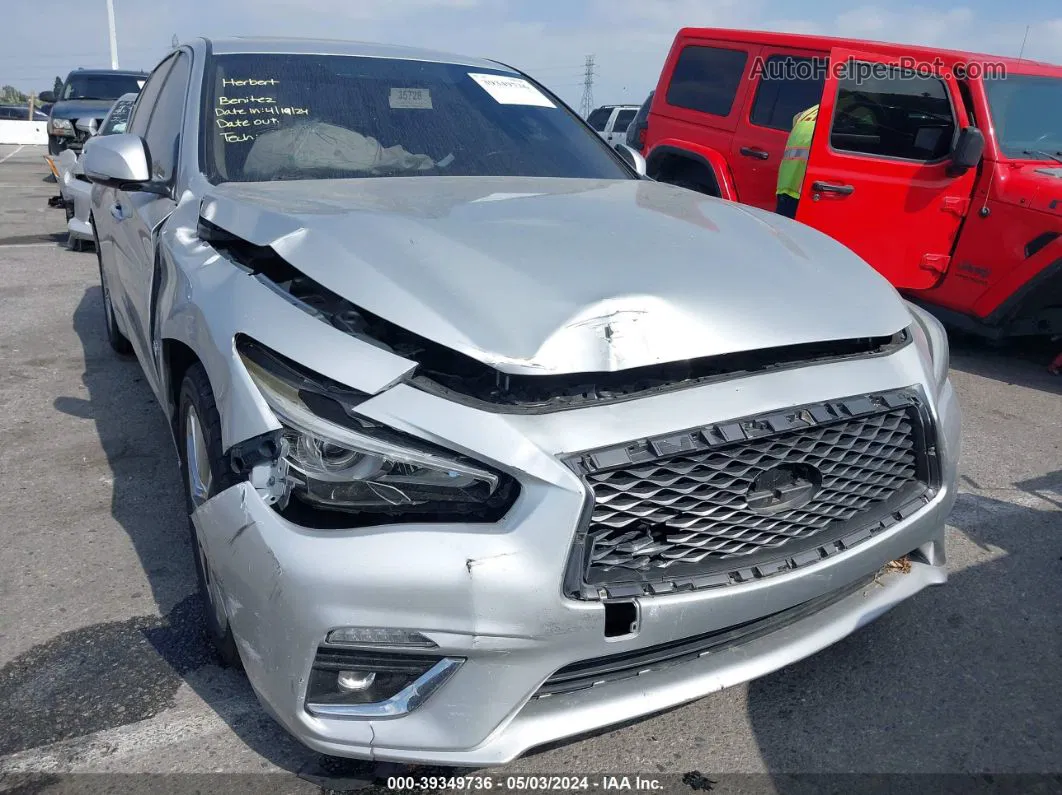 2018 Infiniti Q50 3.0t Luxe Silver vin: JN1EV7AP7JM590139