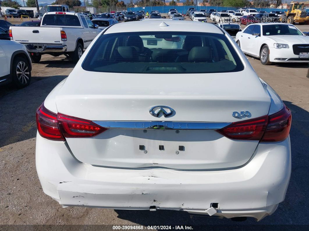 2018 Infiniti Q50 3.0t Luxe White vin: JN1EV7AP7JM592358