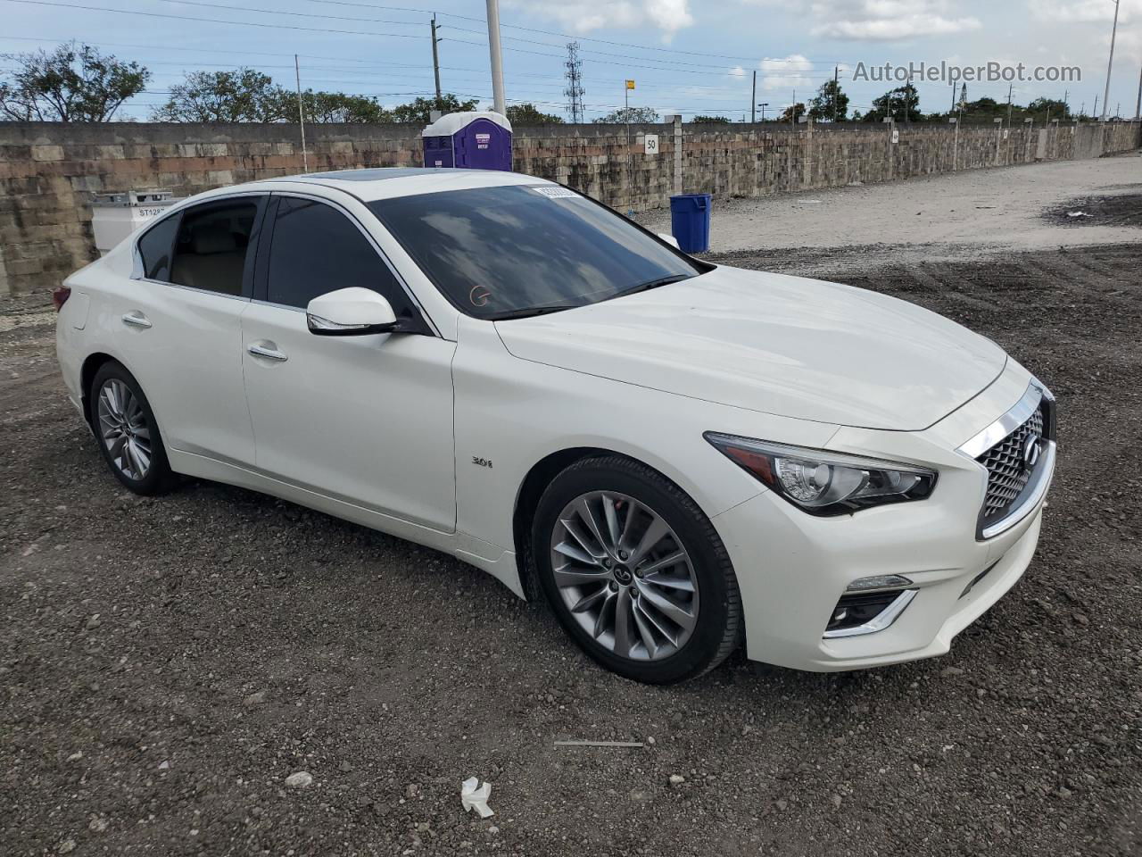 2019 Infiniti Q50 Luxe Белый vin: JN1EV7AP7KM542920