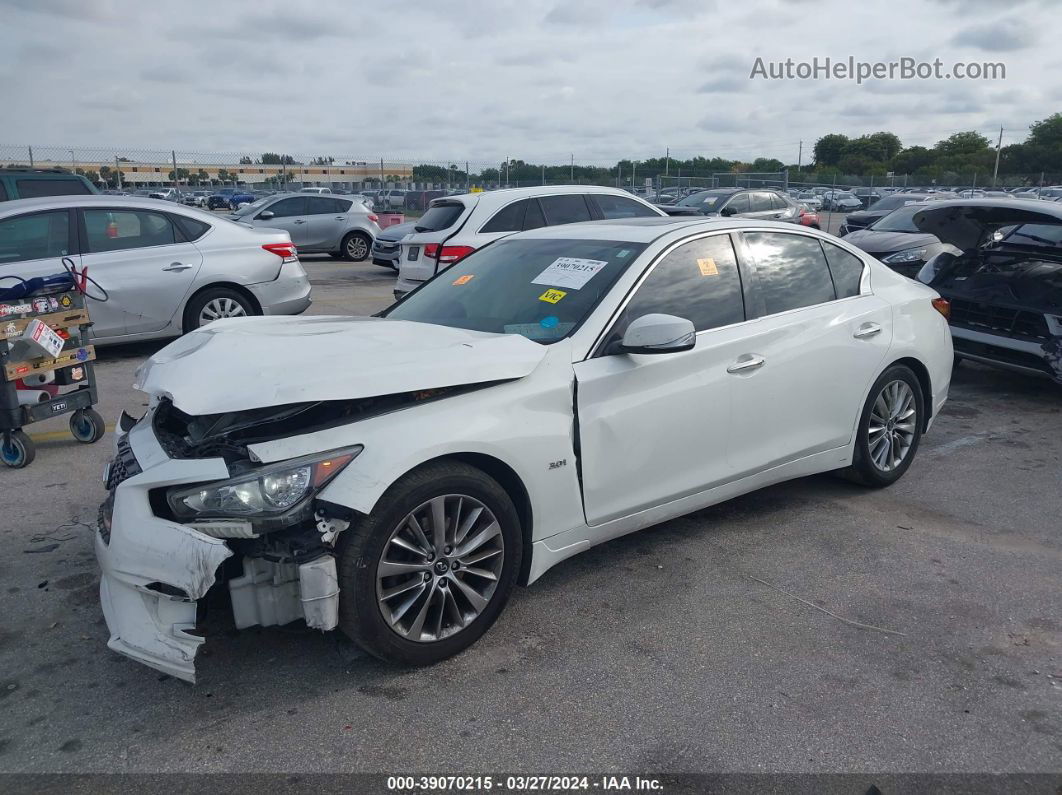 2019 Infiniti Q50 3.0t Luxe Белый vin: JN1EV7AP8KM512504