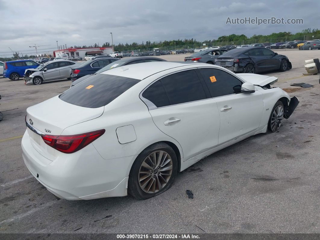 2019 Infiniti Q50 3.0t Luxe White vin: JN1EV7AP8KM512504