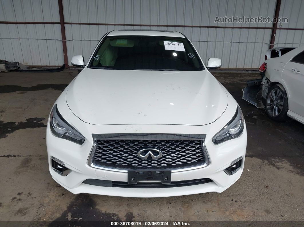 2019 Infiniti Q50 3.0t Luxe Белый vin: JN1EV7AP8KM514964