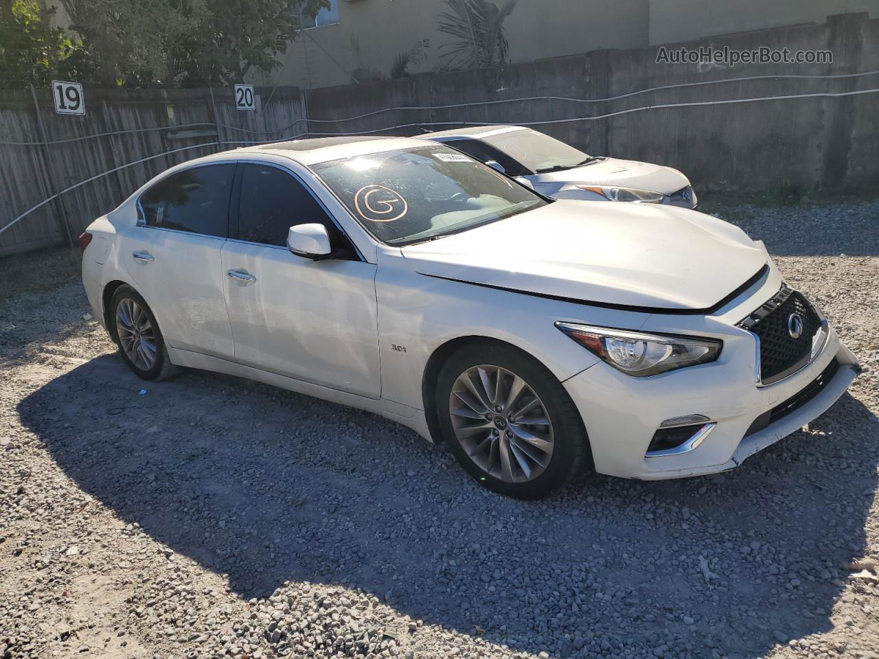 2019 Infiniti Q50 Luxe White vin: JN1EV7AP8KM516052