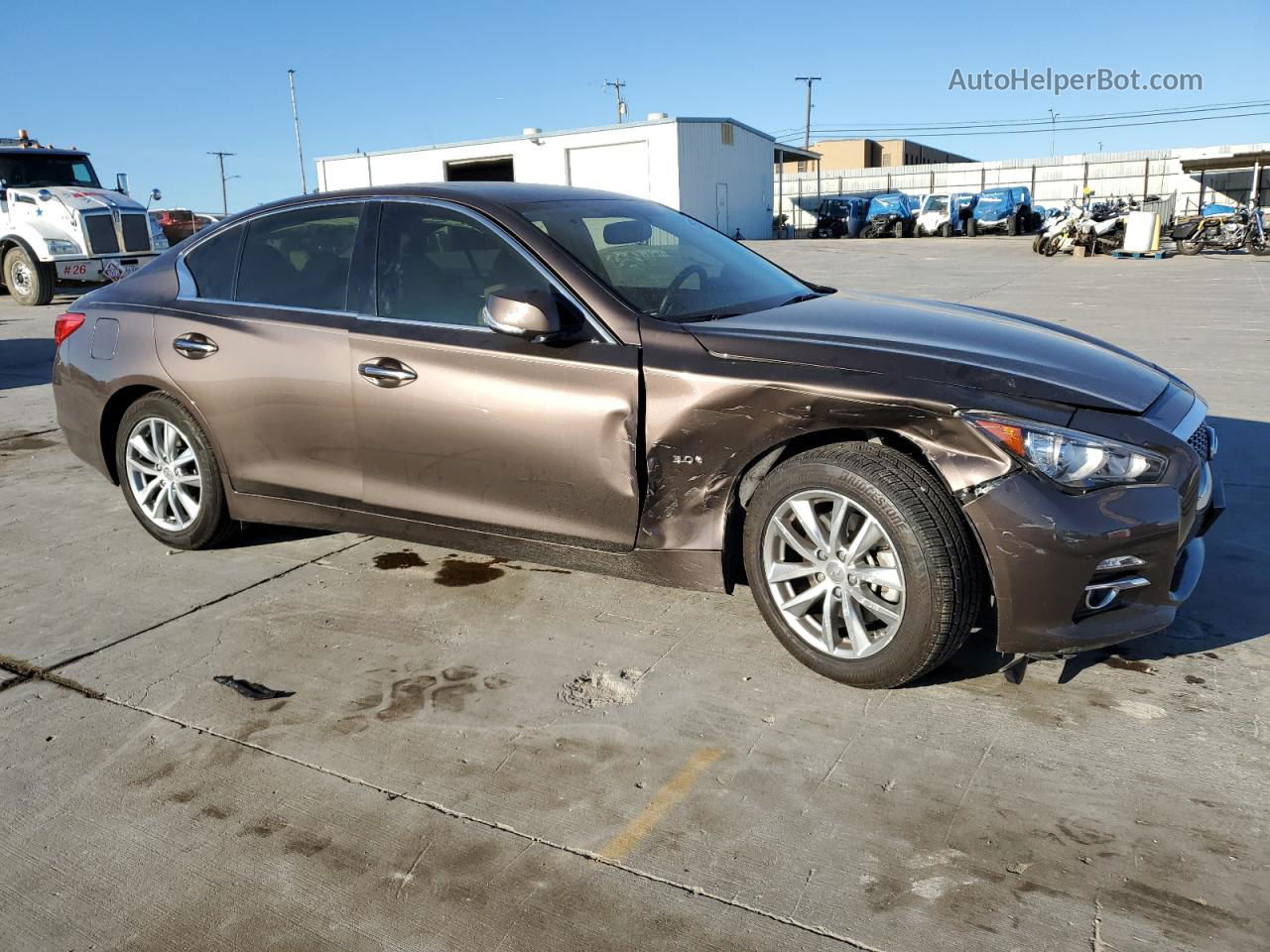 2016 Infiniti Q50 Premium Коричневый vin: JN1EV7AP9GM302890