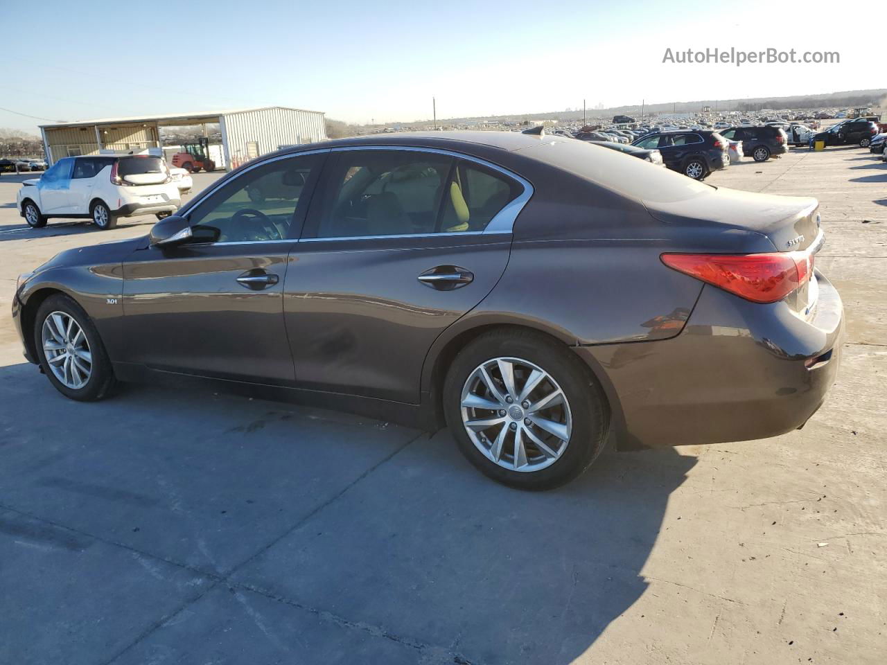 2016 Infiniti Q50 Premium Brown vin: JN1EV7AP9GM302890