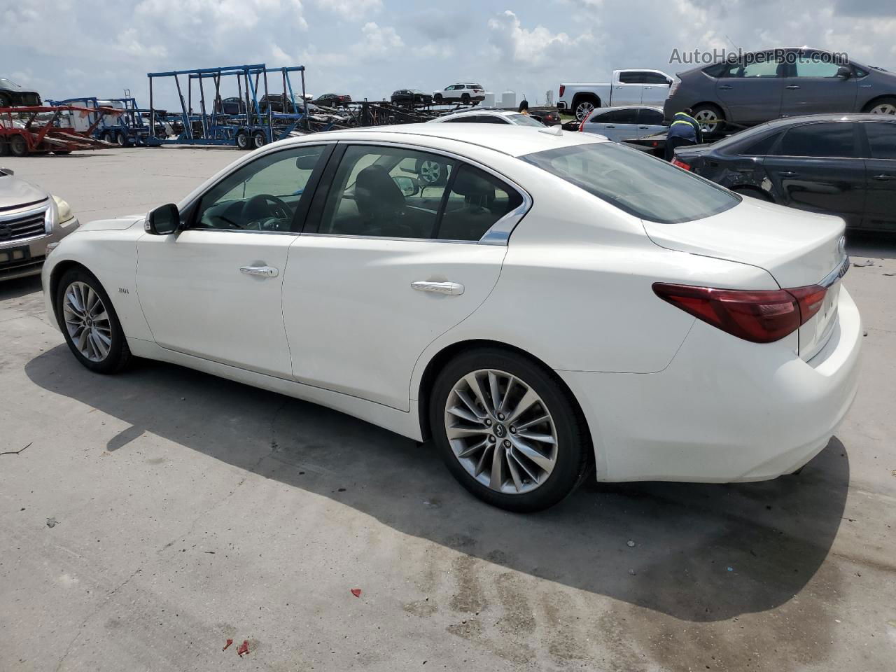 2018 Infiniti Q50 Luxe White vin: JN1EV7AP9JM363048