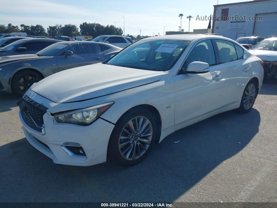 2019 Infiniti Q50 3.0t Luxe White vin: JN1EV7AP9KM512351