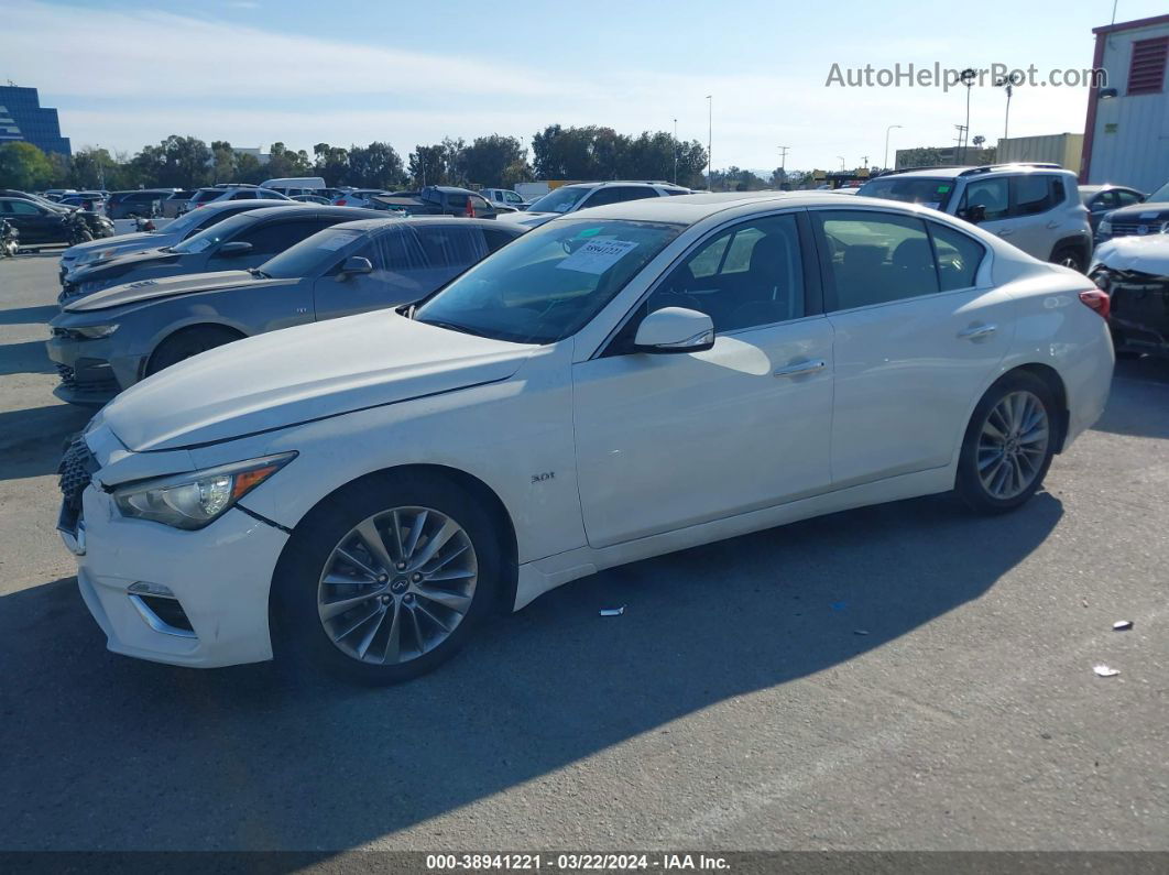 2019 Infiniti Q50 3.0t Luxe Белый vin: JN1EV7AP9KM512351