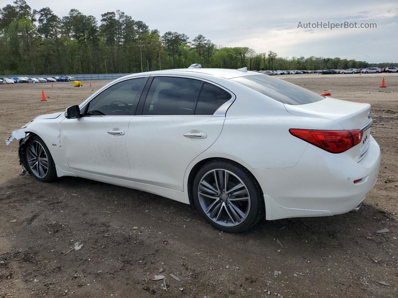 2016 Infiniti Q50 Premium White vin: JN1EV7APXGM306334