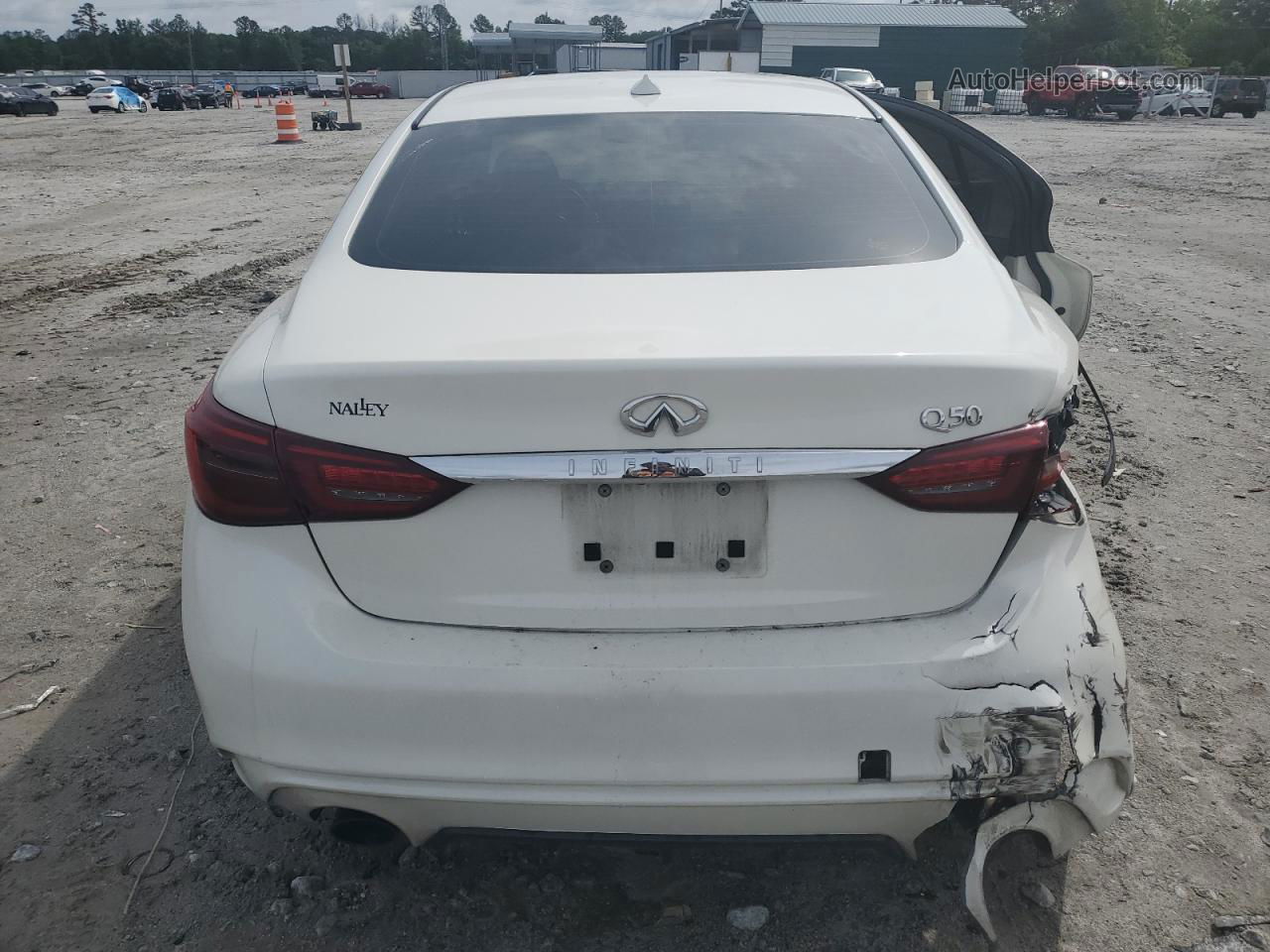 2018 Infiniti Q50 Luxe White vin: JN1EV7APXJM354603