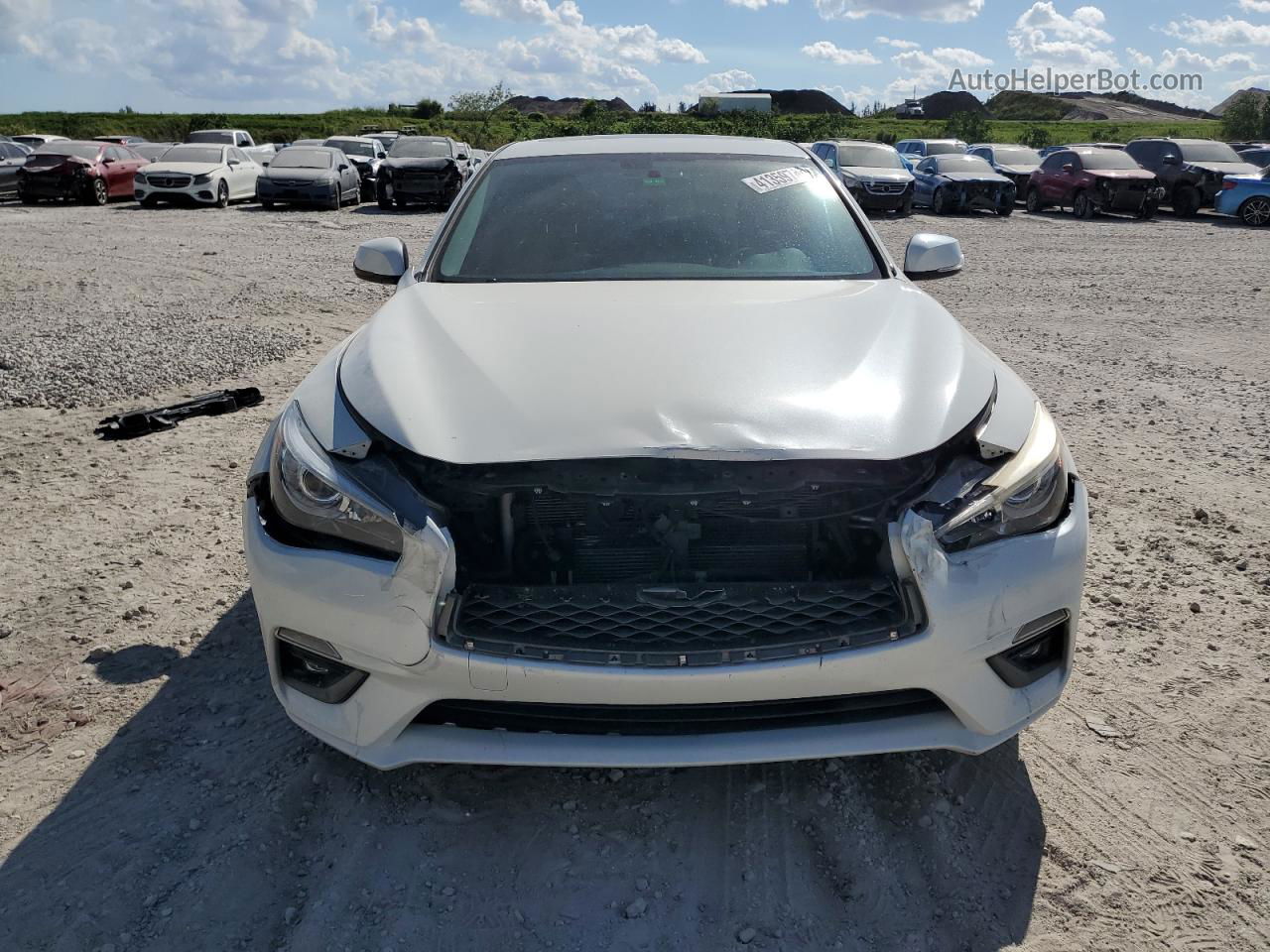 2018 Infiniti Q50 Luxe Белый vin: JN1EV7APXJM355587