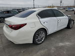 2018 Infiniti Q50 Luxe White vin: JN1EV7APXJM359901