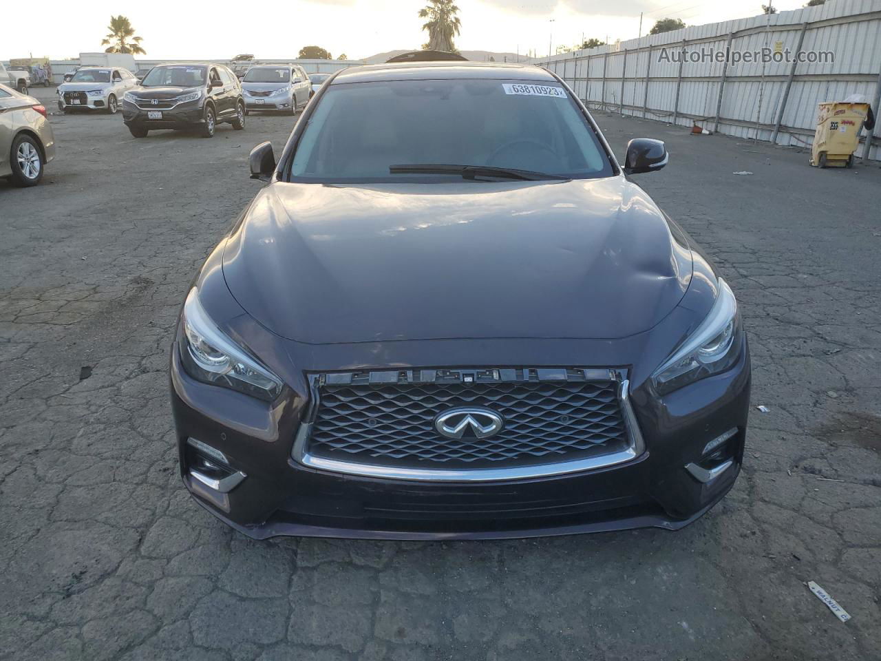 2018 Infiniti Q50 Luxe Black vin: JN1EV7APXJM359977