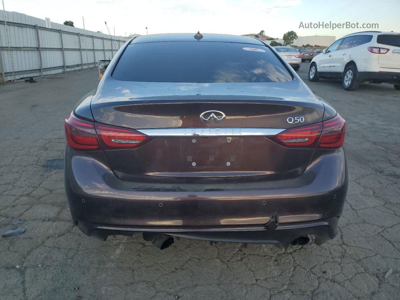 2018 Infiniti Q50 Luxe Black vin: JN1EV7APXJM359977