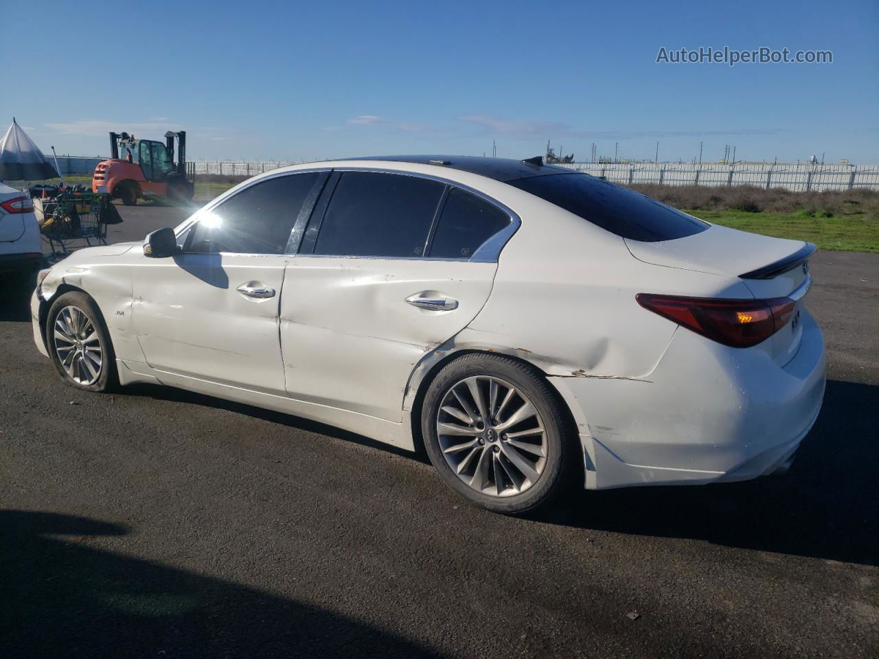 2019 Infiniti Q50 Luxe Белый vin: JN1EV7APXKM513959