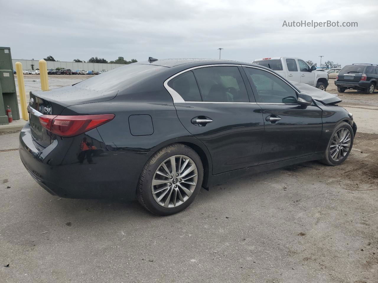 2019 Infiniti Q50 Luxe Silver vin: JN1EV7APXKM518949