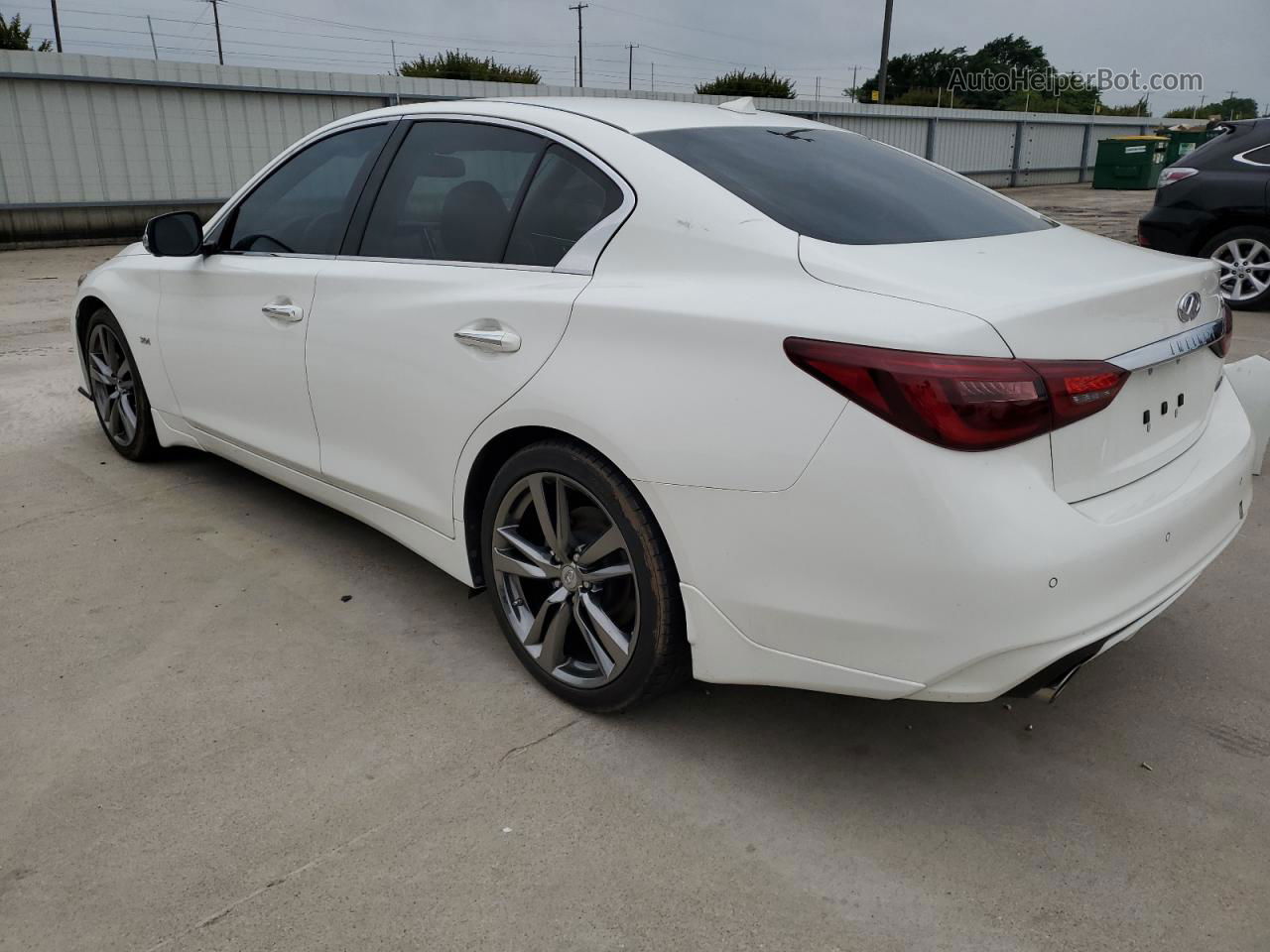 2019 Infiniti Q50 Luxe White vin: JN1EV7APXKM541342