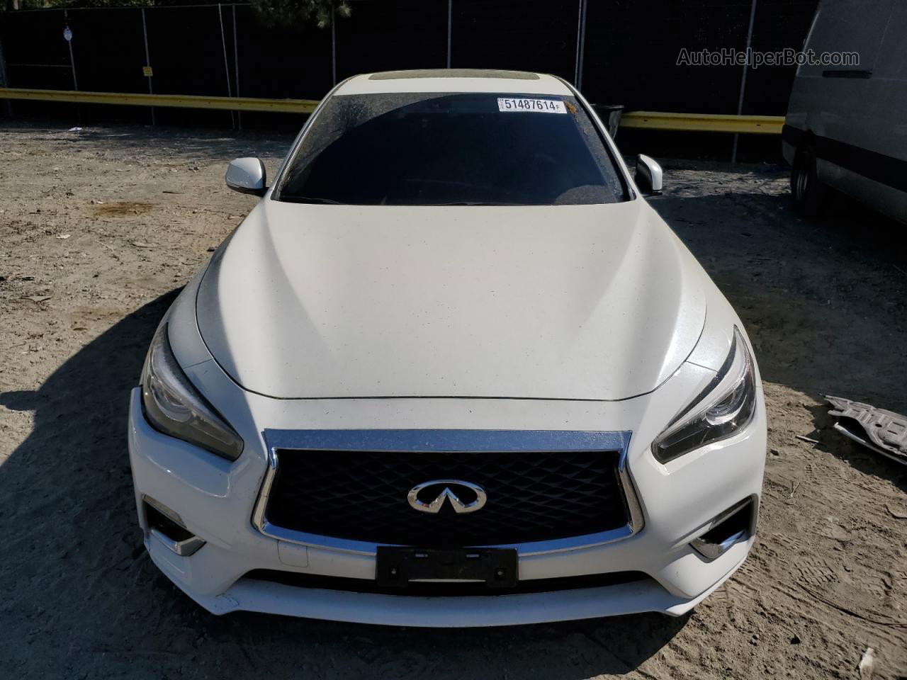 2018 Infiniti Q50 Luxe Белый vin: JN1EV7AR1JM436138