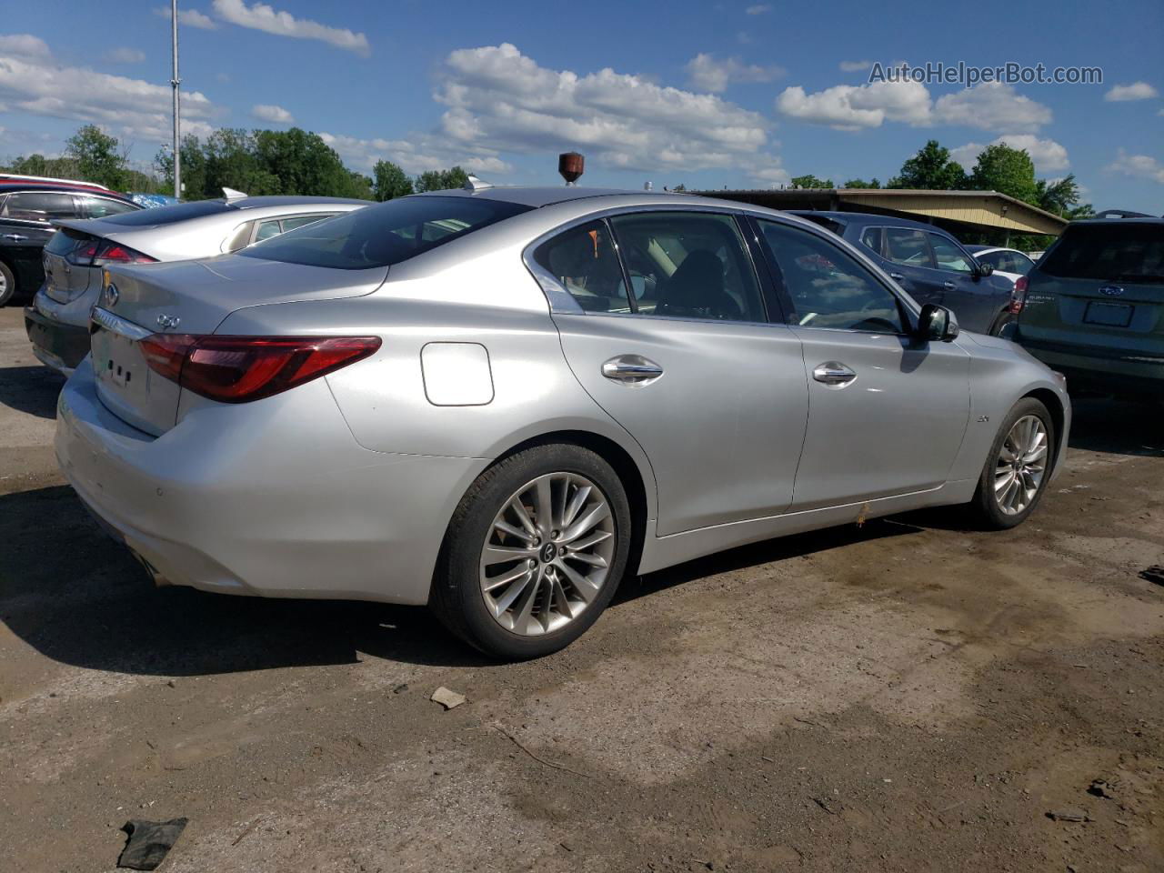 2019 Infiniti Q50 Luxe Серебряный vin: JN1EV7AR1KM593184