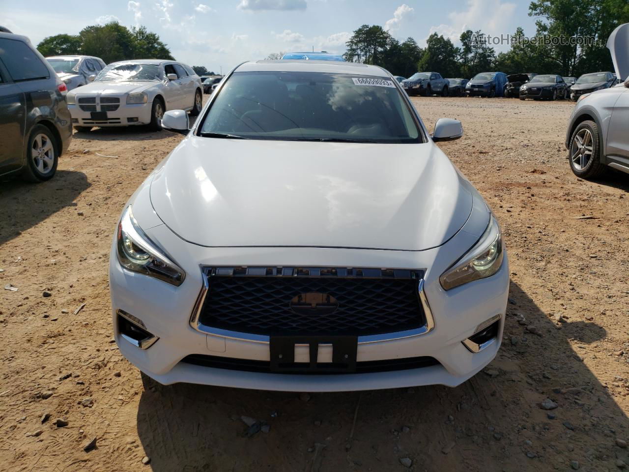 2018 Infiniti Q50 Luxe White vin: JN1EV7AR2JM430428