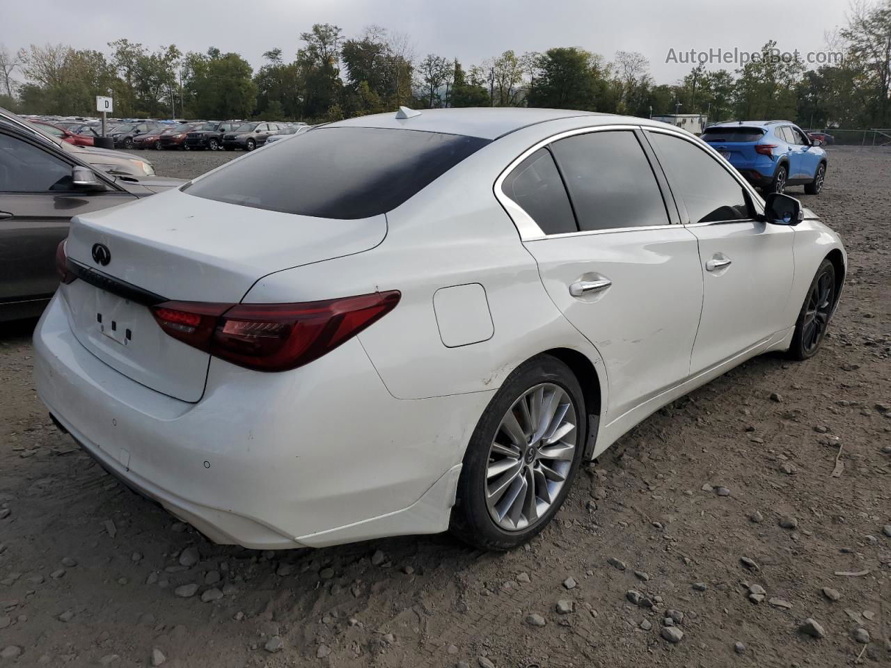 2018 Infiniti Q50 Luxe White vin: JN1EV7AR2JM436438