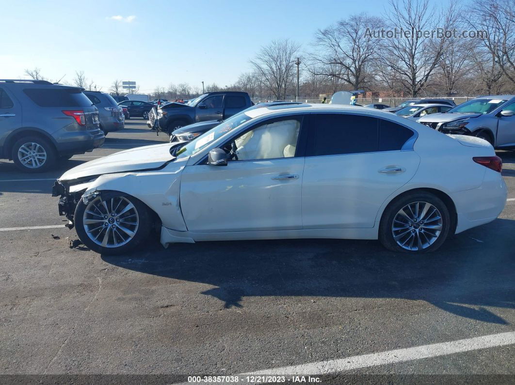 2019 Infiniti Q50 3.0t Luxe White vin: JN1EV7AR2KM555592