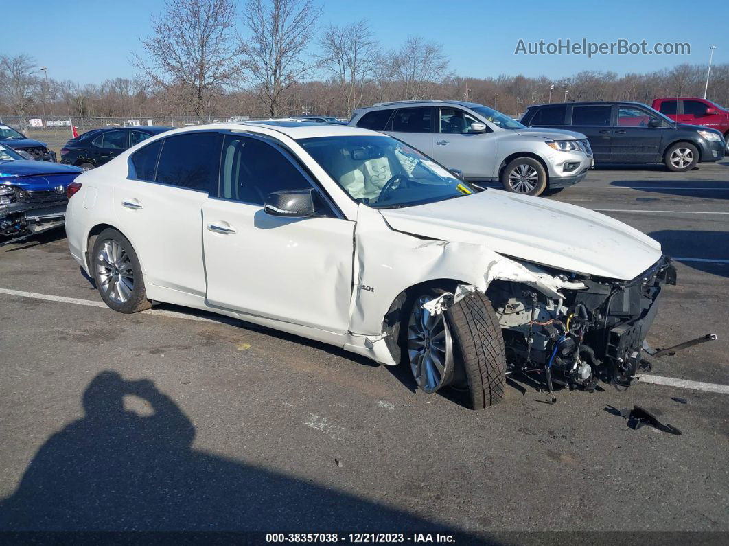 2019 Infiniti Q50 3.0t Luxe White vin: JN1EV7AR2KM555592