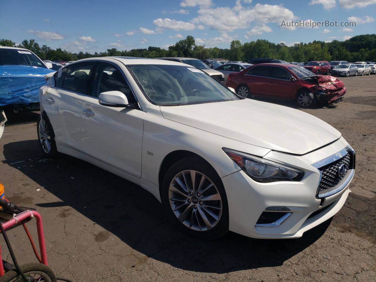 2019 Infiniti Q50 Luxe White vin: JN1EV7AR2KM559304