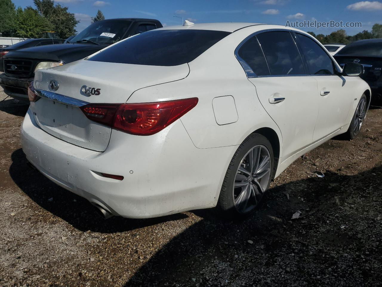 2016 Infiniti Q50 Premium Белый vin: JN1EV7AR3GM341024