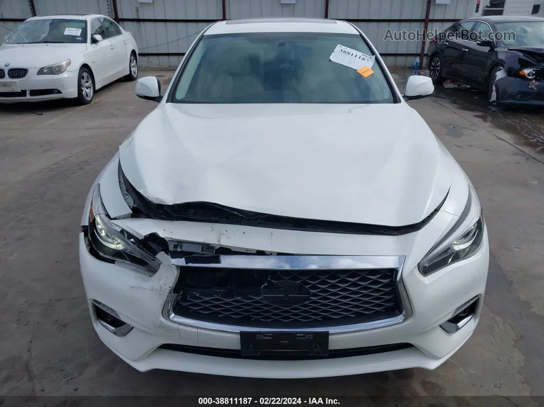 2018 Infiniti Q50 3.0t Luxe White vin: JN1EV7AR3JM435945