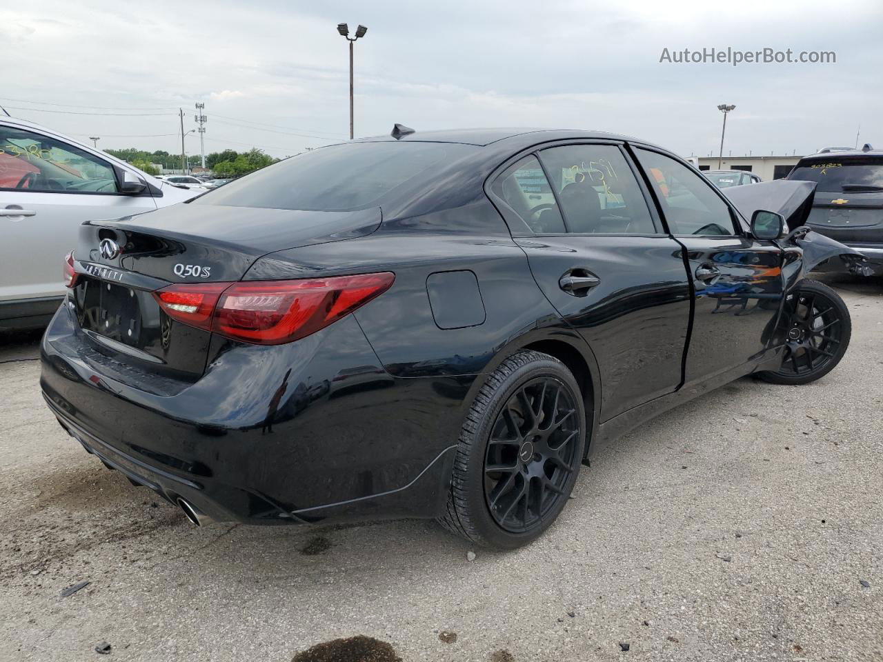 2018 Infiniti Q50 Luxe Черный vin: JN1EV7AR3JM439591