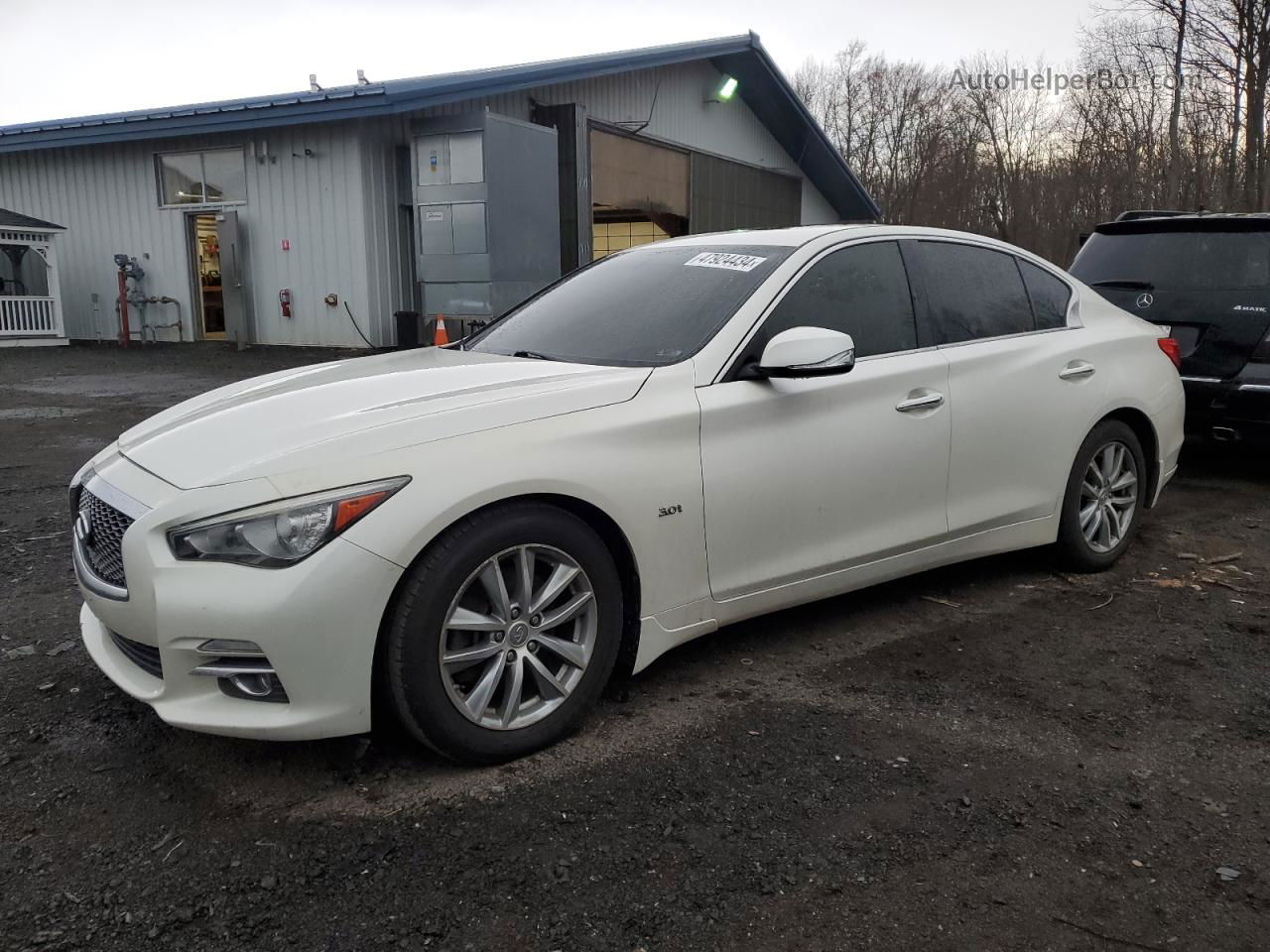 2016 Infiniti Q50 Premium White vin: JN1EV7AR4GM341324