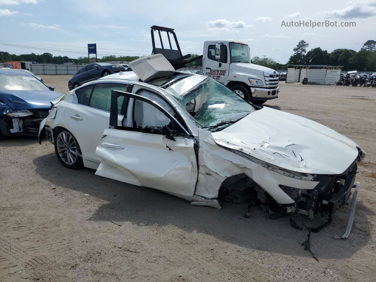 2018 Infiniti Q50 Luxe White vin: JN1EV7AR4JM439809