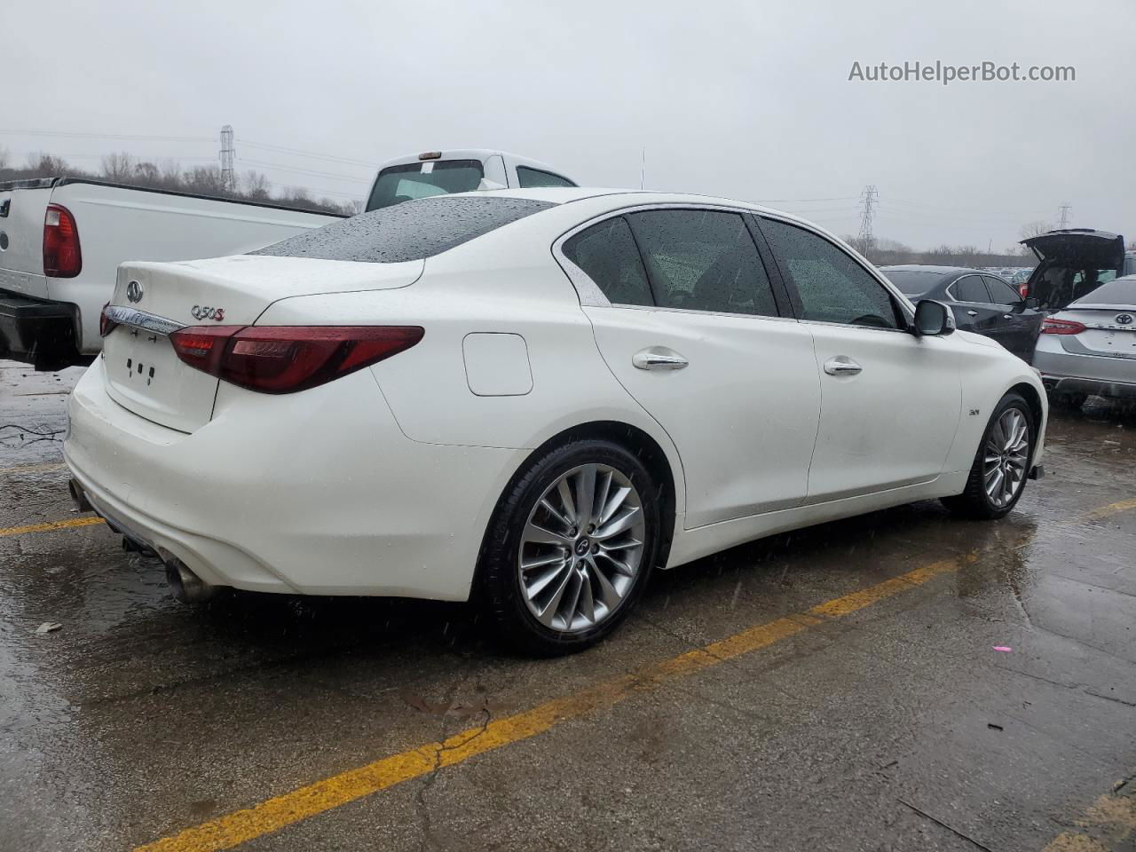 2018 Infiniti Q50 Luxe Белый vin: JN1EV7AR4JM442452