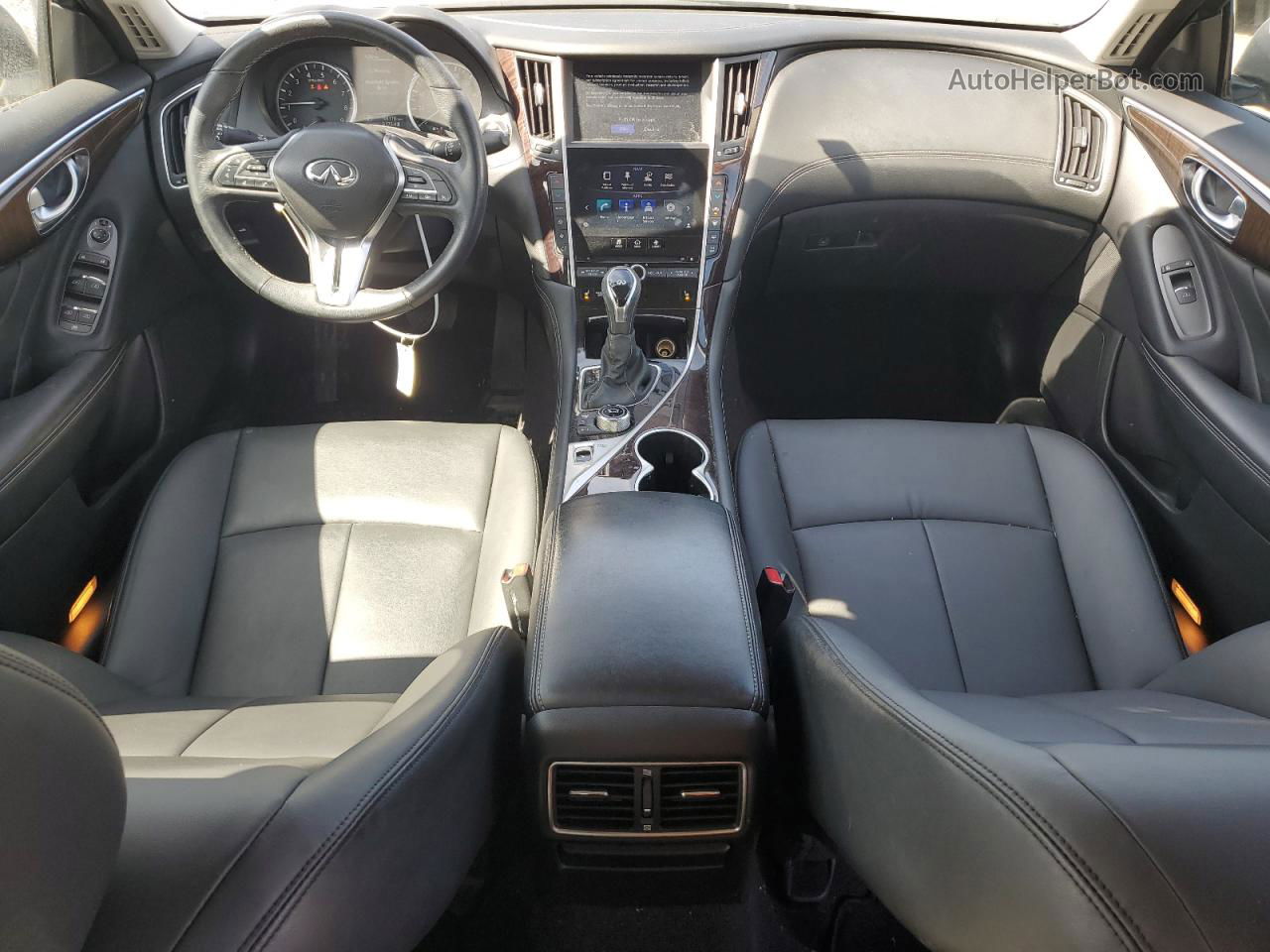 2018 Infiniti Q50 Luxe Серебряный vin: JN1EV7AR4JM611496