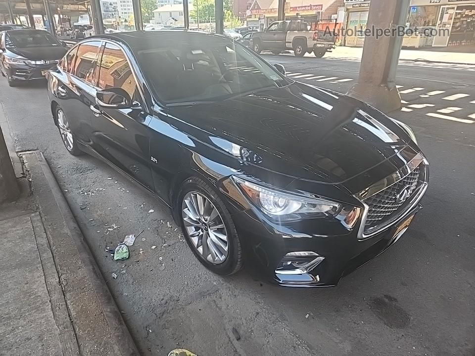 2019 Infiniti Q50 3.0t Luxe Черный vin: JN1EV7AR4KM593681