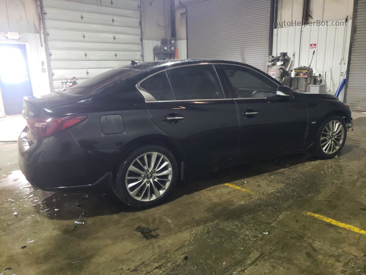 2019 Infiniti Q50 Luxe Black vin: JN1EV7AR4KM593941