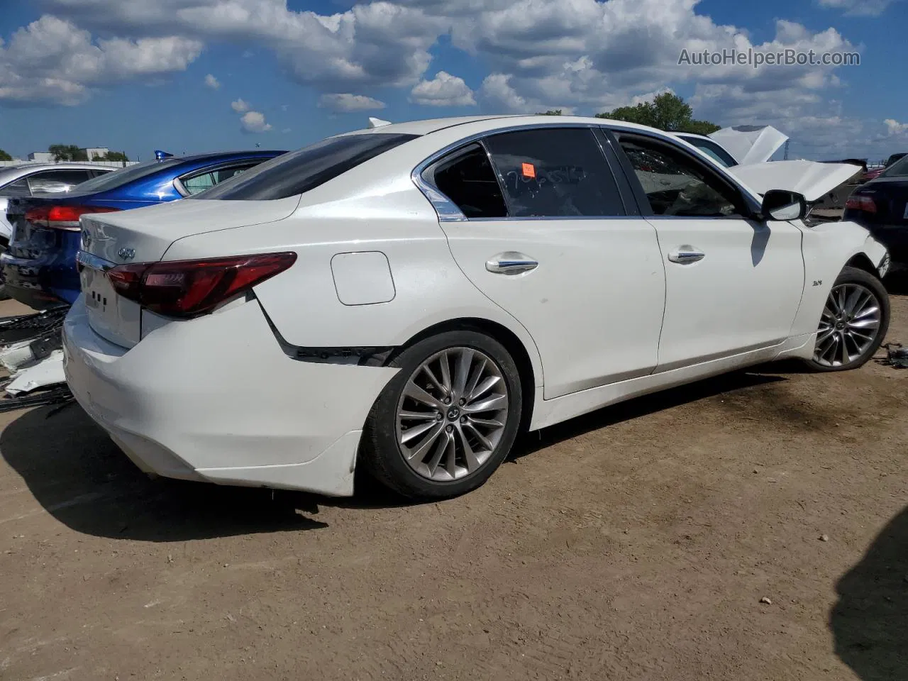 2018 Infiniti Q50 Luxe White vin: JN1EV7AR5JM437518