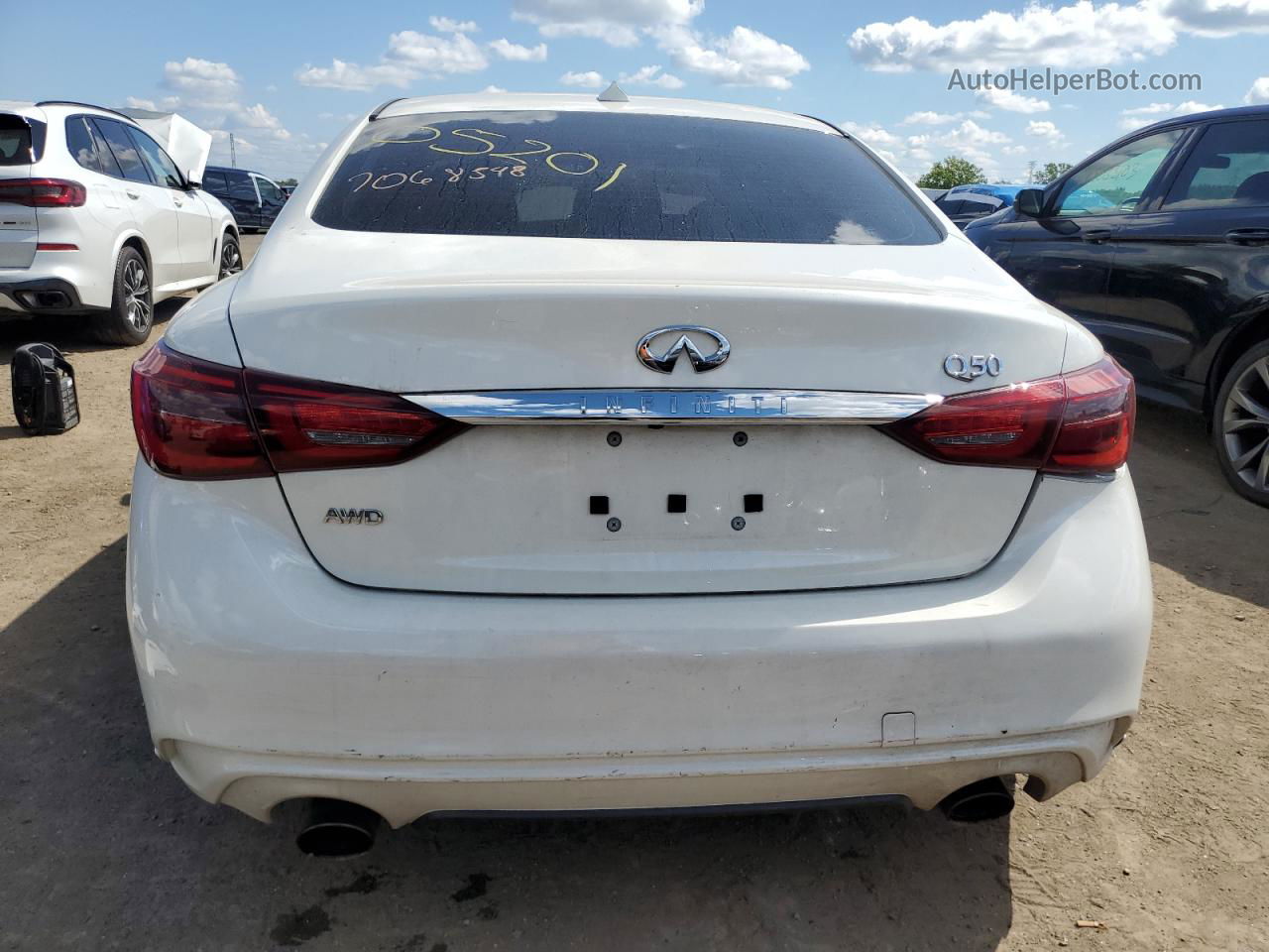 2018 Infiniti Q50 Luxe Белый vin: JN1EV7AR5JM437518