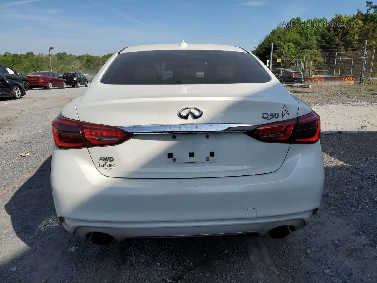 2018 Infiniti Q50 Luxe White vin: JN1EV7AR5JM439155