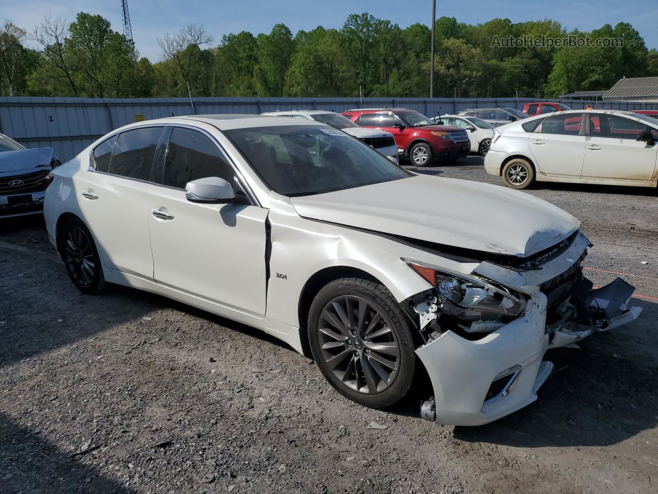 2018 Infiniti Q50 Luxe Белый vin: JN1EV7AR5JM439155