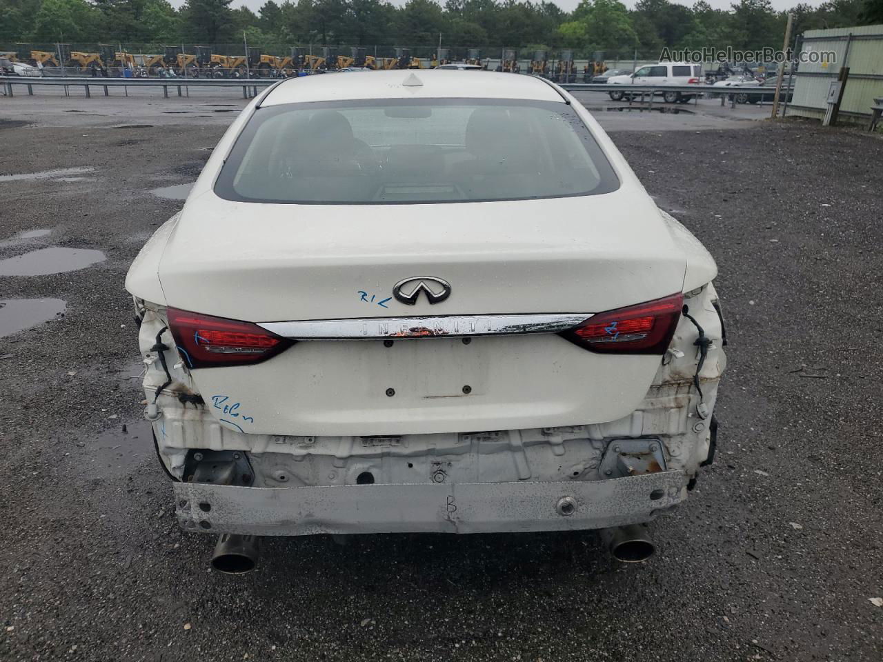 2018 Infiniti Q50 Luxe White vin: JN1EV7AR5JM445716