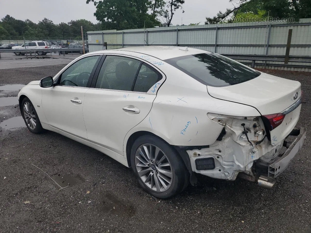 2018 Infiniti Q50 Luxe White vin: JN1EV7AR5JM445716