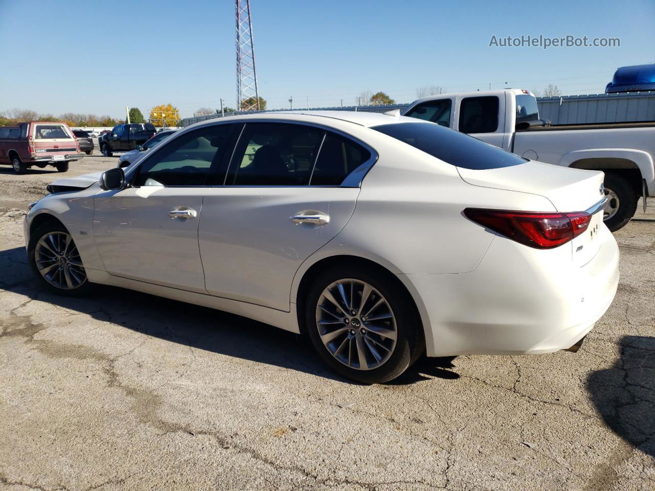 2019 Infiniti Q50 Luxe White vin: JN1EV7AR5KM551536