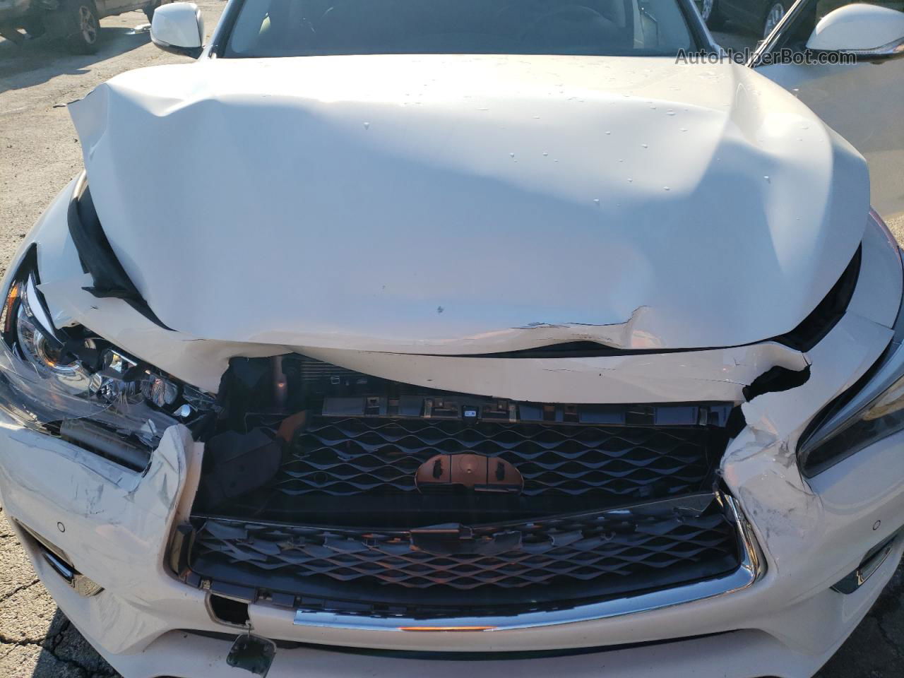 2019 Infiniti Q50 Luxe White vin: JN1EV7AR5KM551536