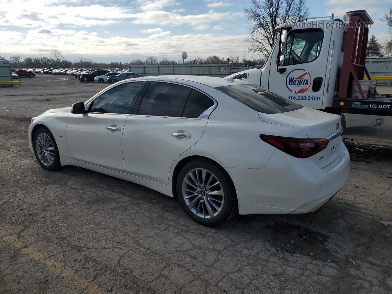 2019 Infiniti Q50 Luxe White vin: JN1EV7AR5KM557448