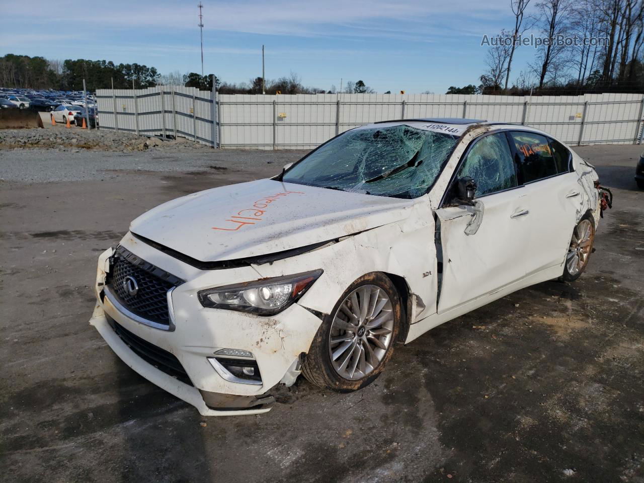 2019 Infiniti Q50 Luxe White vin: JN1EV7AR5KM559314